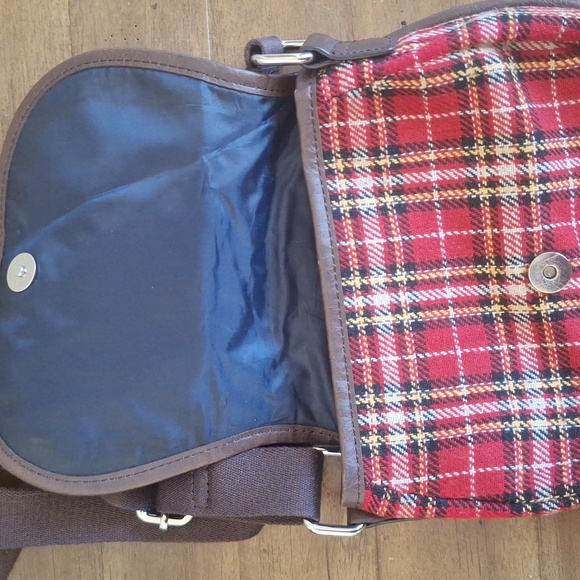 G.H. Bass & Co. Heritage Collection Plaid Crossbody Saddle Bag - Red Tartan - Picture 7 of 11